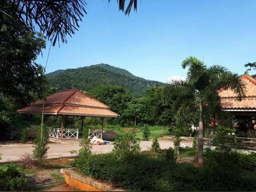 Erawan Guesthouse Pakse Eksteriør bilde