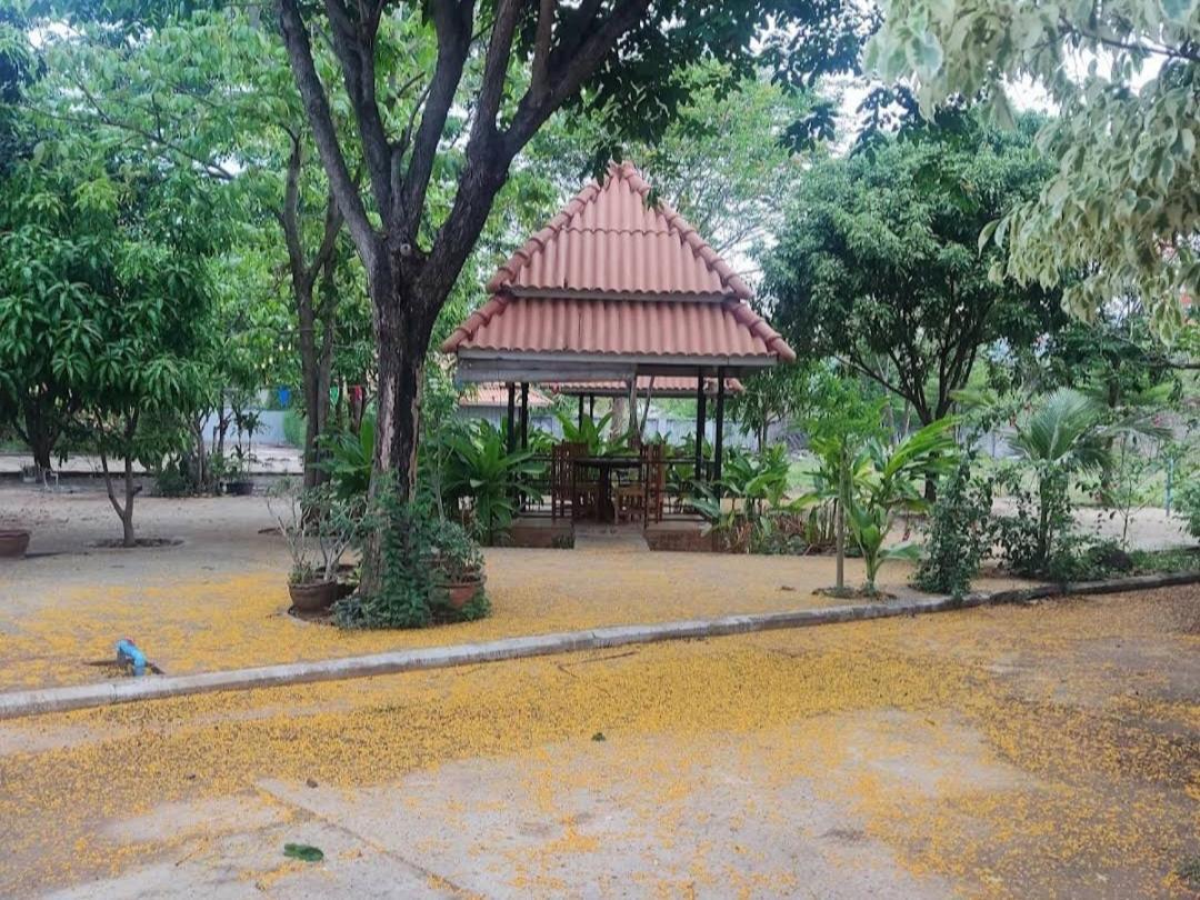 Erawan Guesthouse Pakse Eksteriør bilde